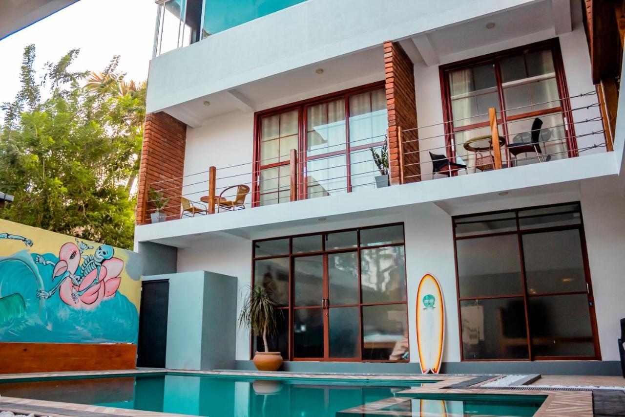Surf & Party Weligama Hostel Ngoại thất bức ảnh