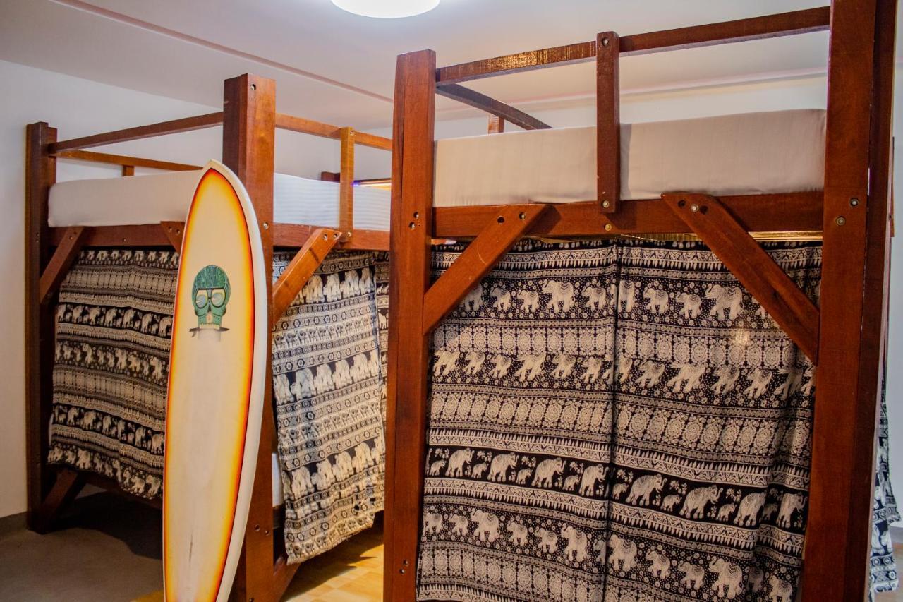 Surf & Party Weligama Hostel Ngoại thất bức ảnh