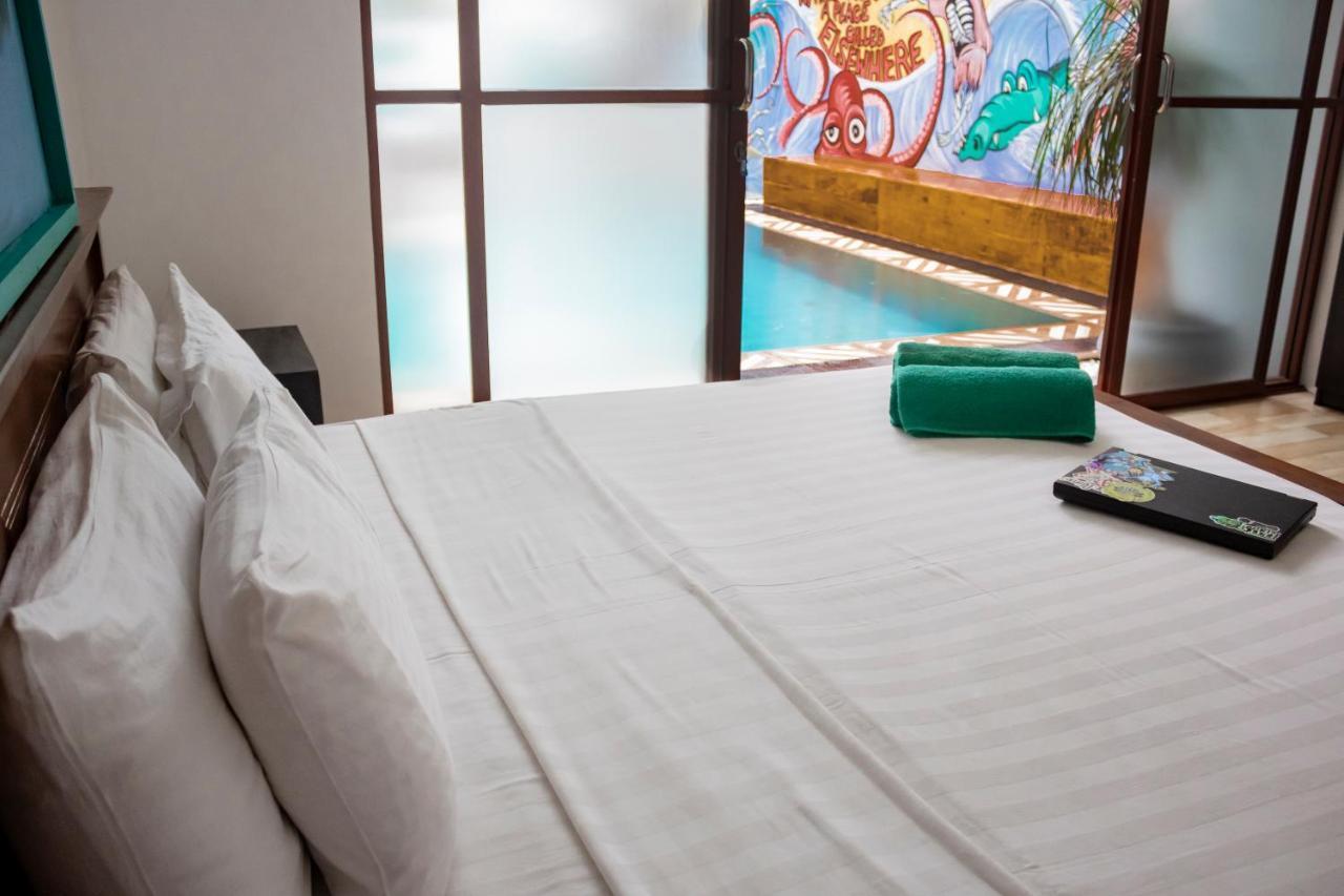 Surf & Party Weligama Hostel Ngoại thất bức ảnh